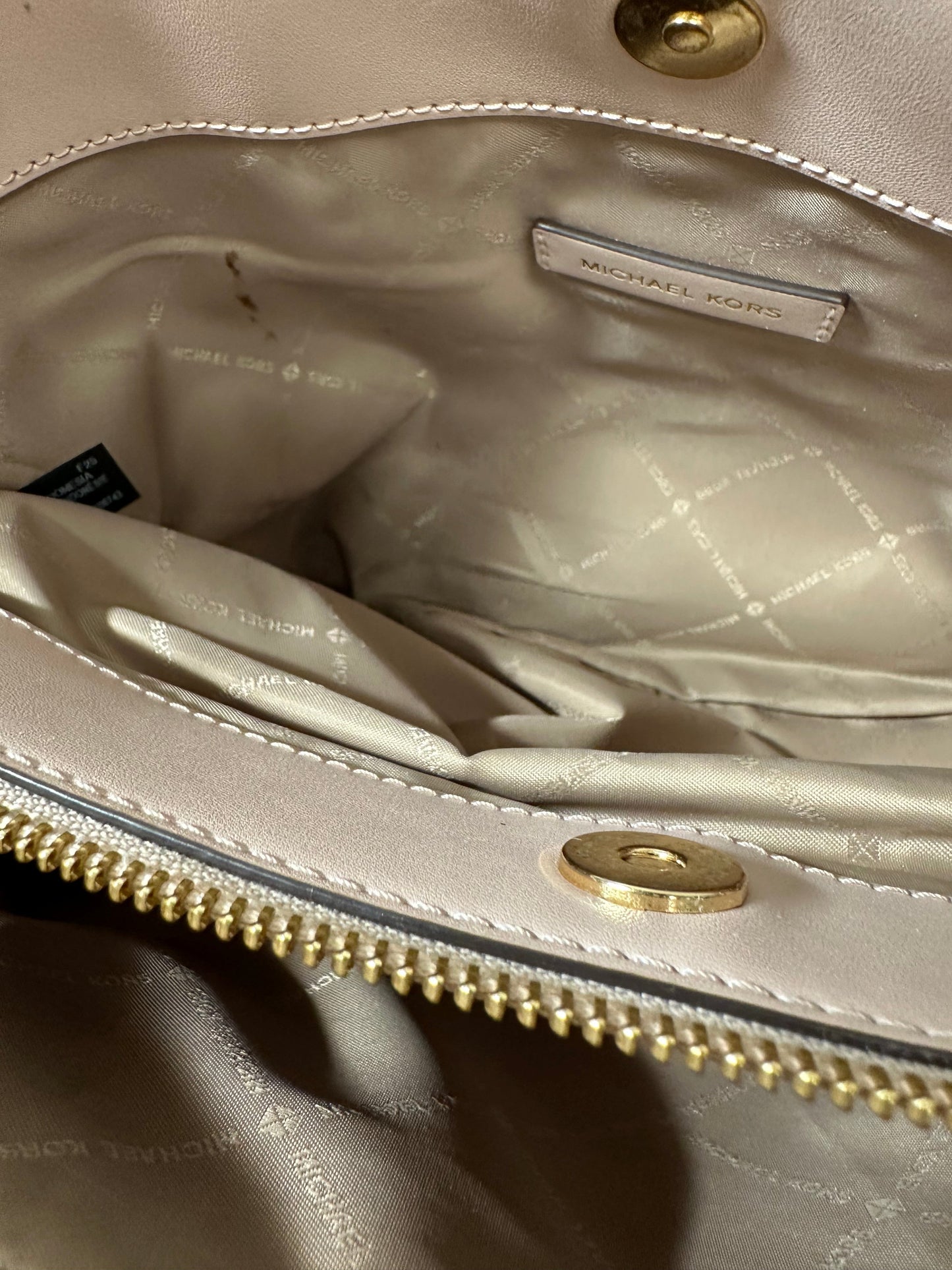 Handbag Designer By Michael Kors In Pink, Size:Medium
