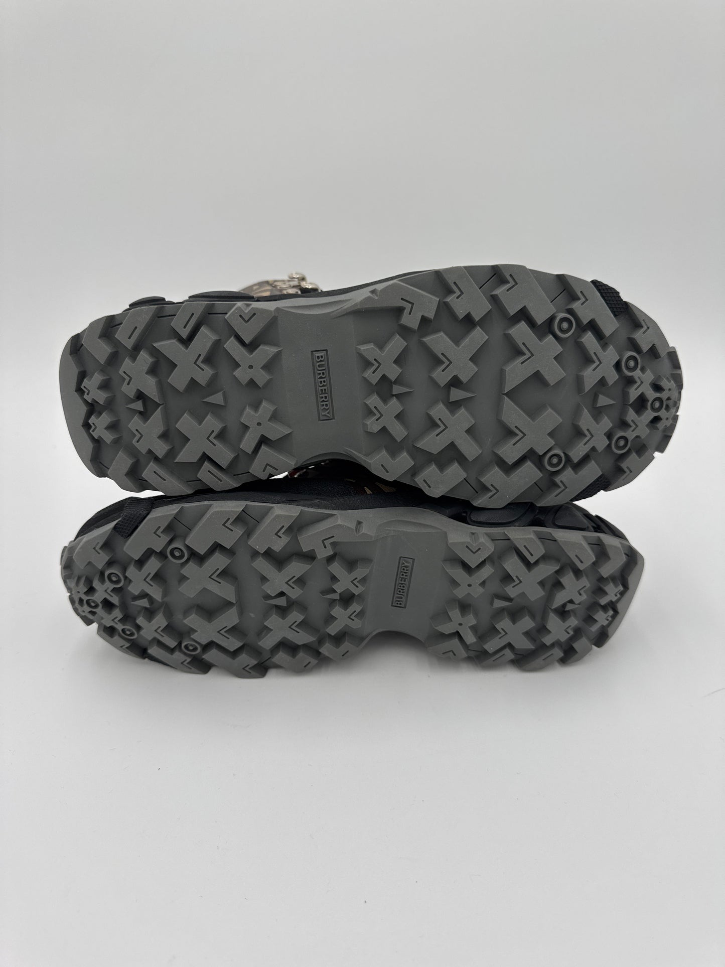 Boots Luxury Designer By Burberry In Brown, Size:8