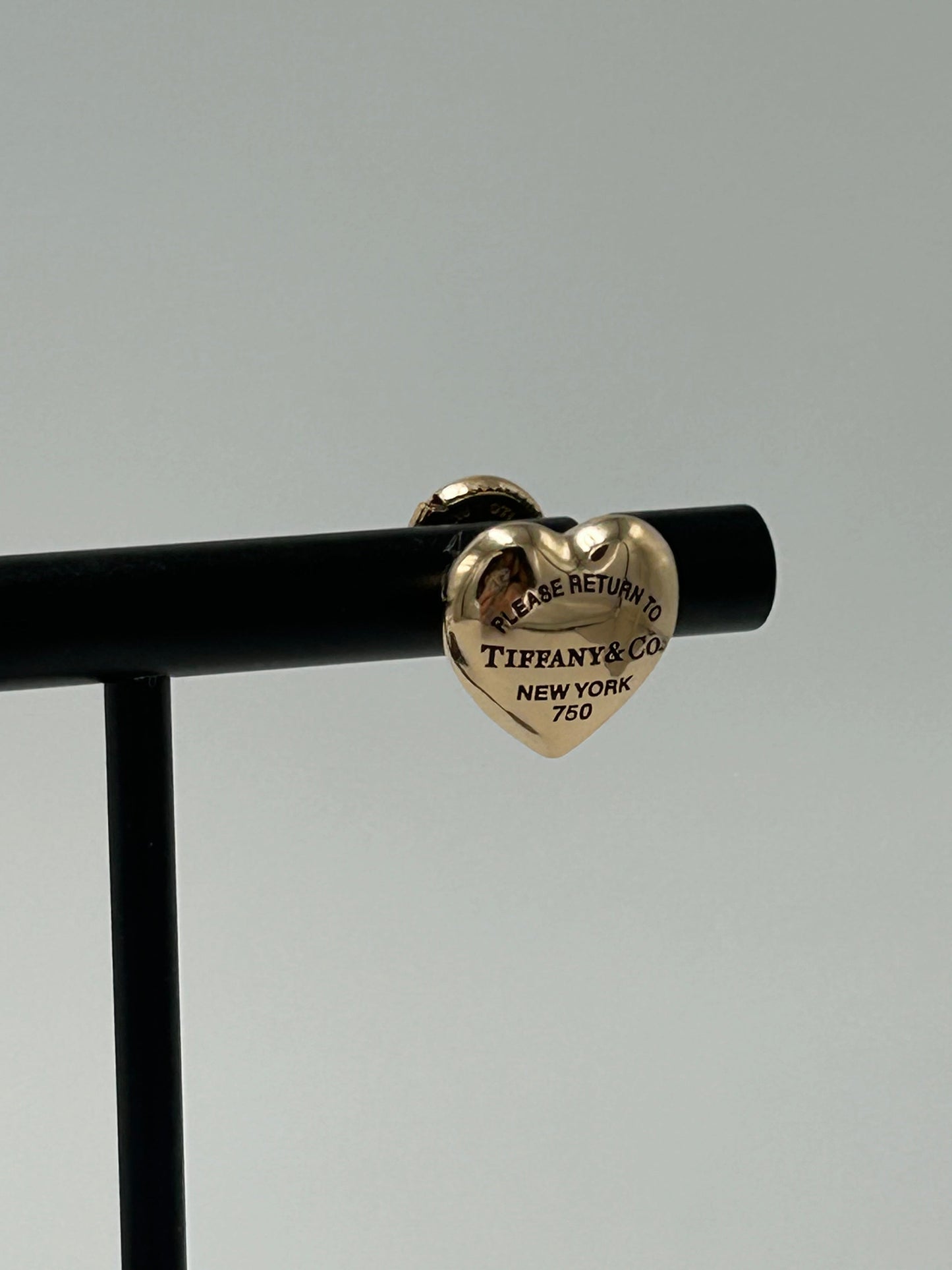 Tiffany & Company Full Heart 18K Luxury Designer Earrings