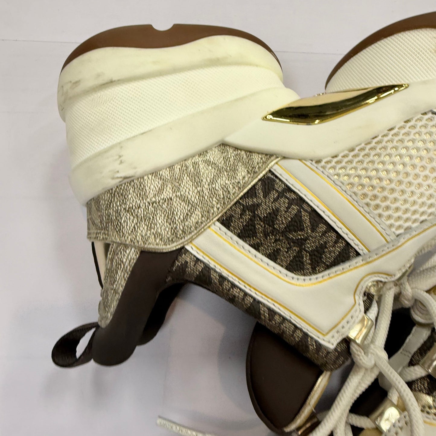 Shoes Sneakers Platform By Cmb In Cream & White, Size: 8.5