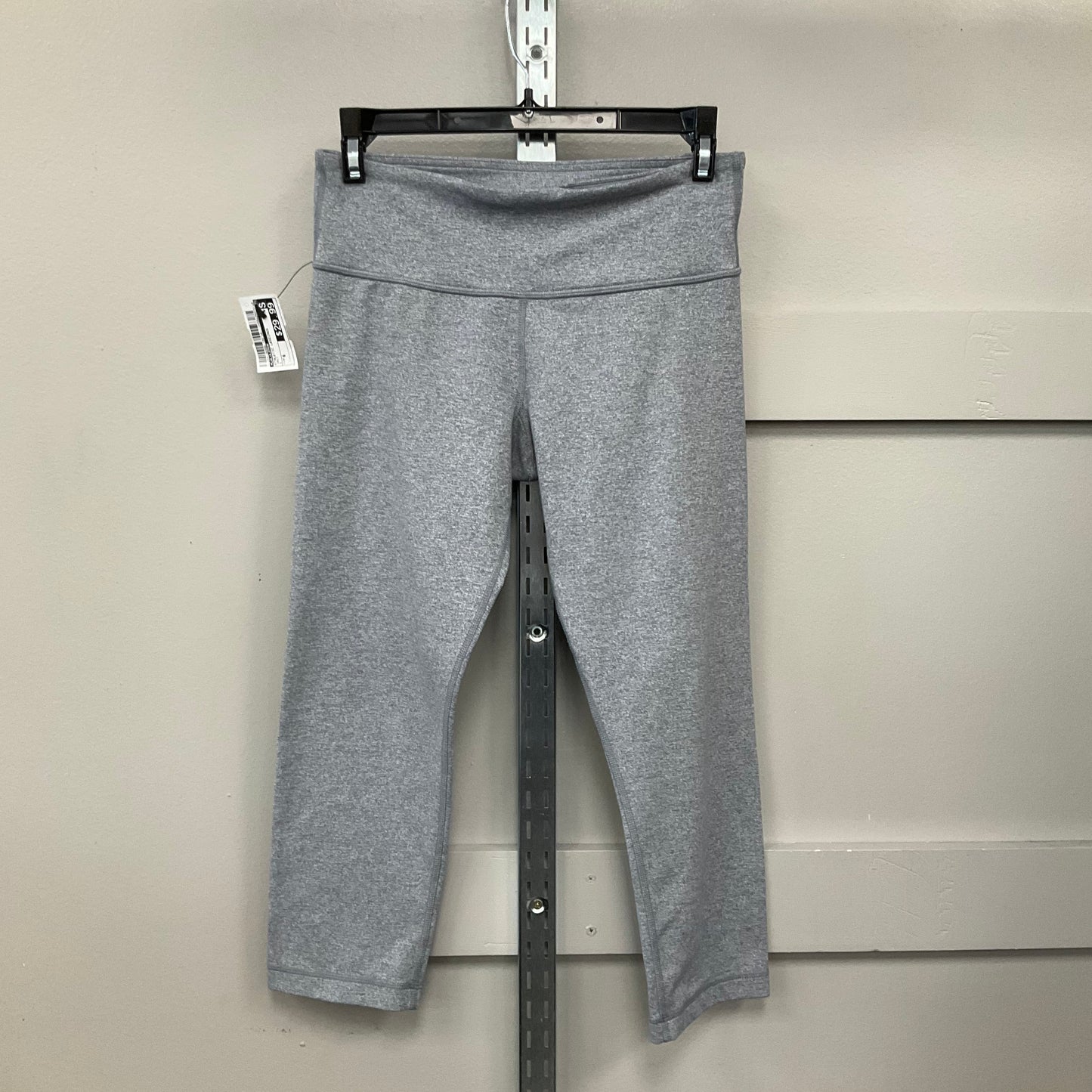 Athletic Leggings Capris By Lululemon In Grey, Size:6