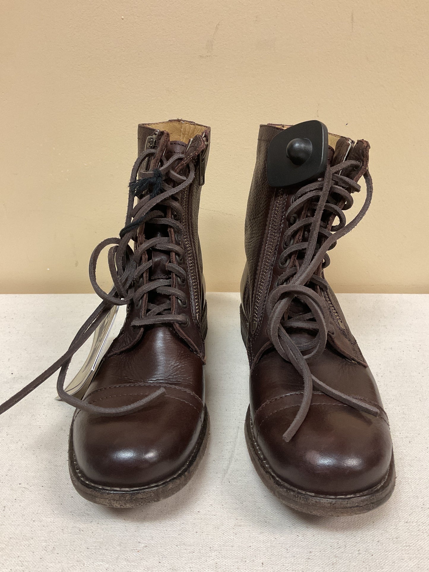 Boots Designer By Frye In Brown, Size:6.5