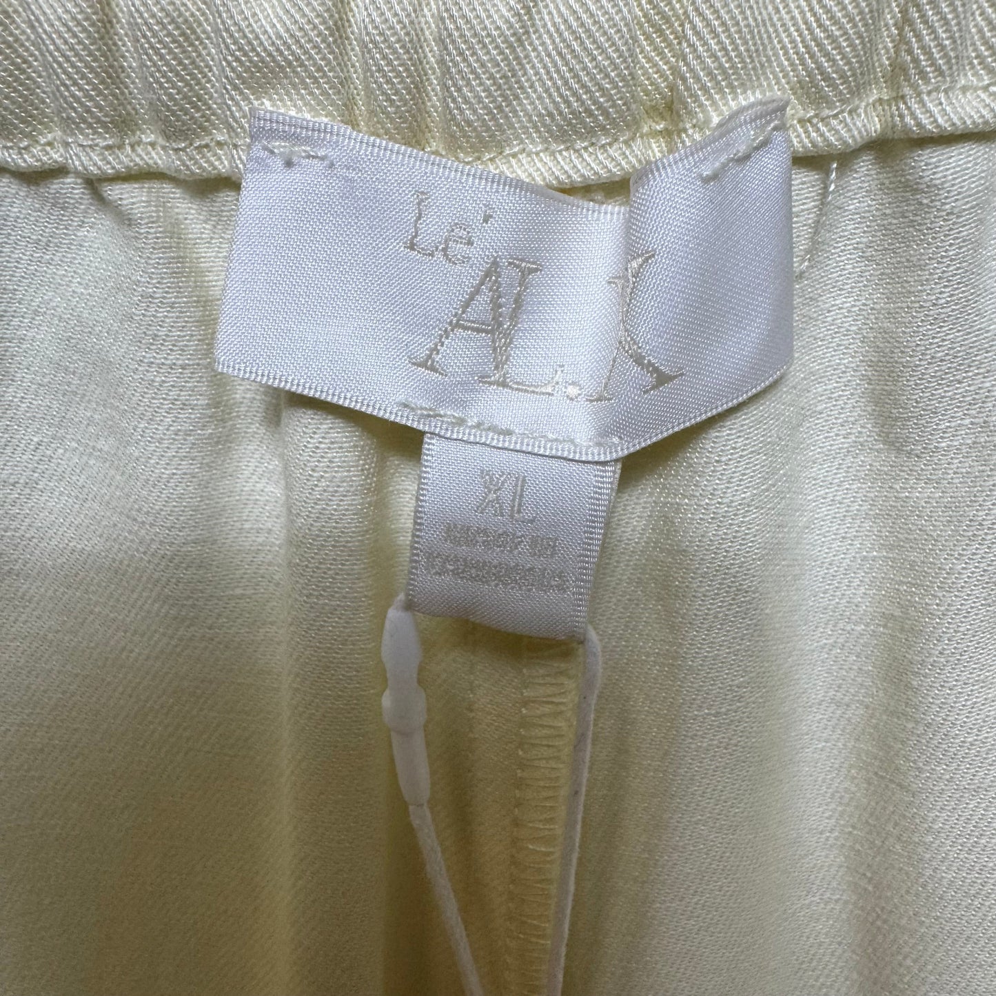 Pants Cargo & Utility By Lé AL.X In Yellow, Size: Xl