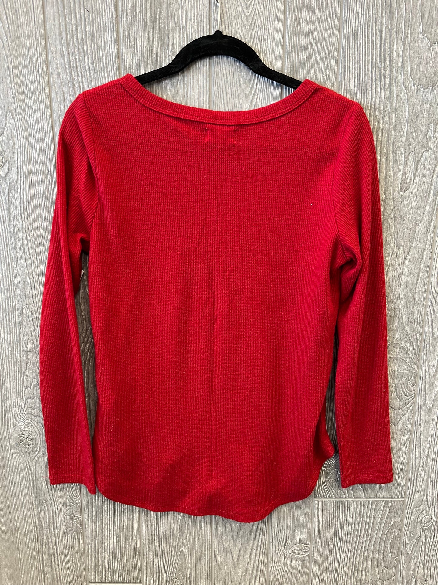 Top Long Sleeve By Maurices In Red, Size: M