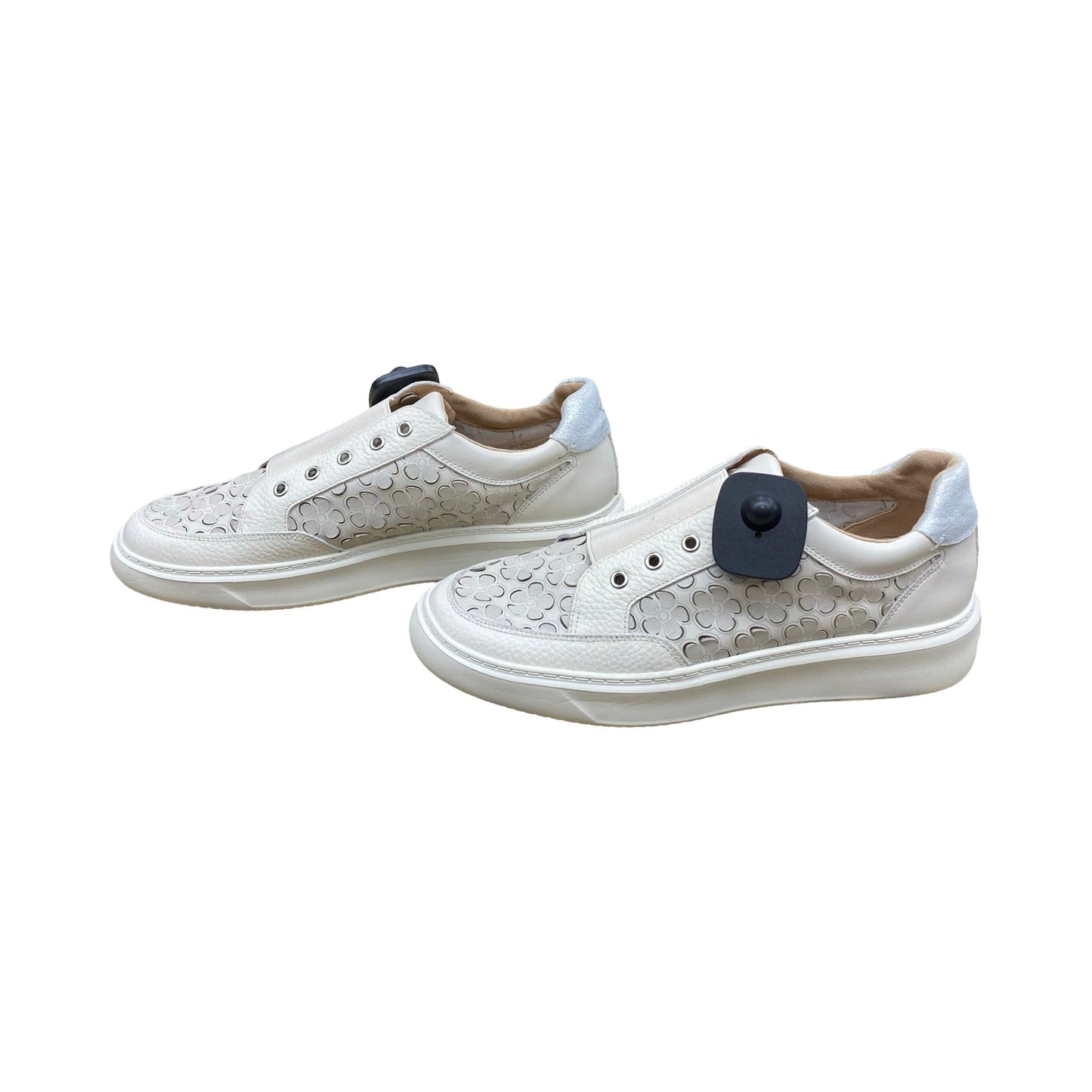 Shoes Sneakers By Donald Pliner In Cream, Size:10