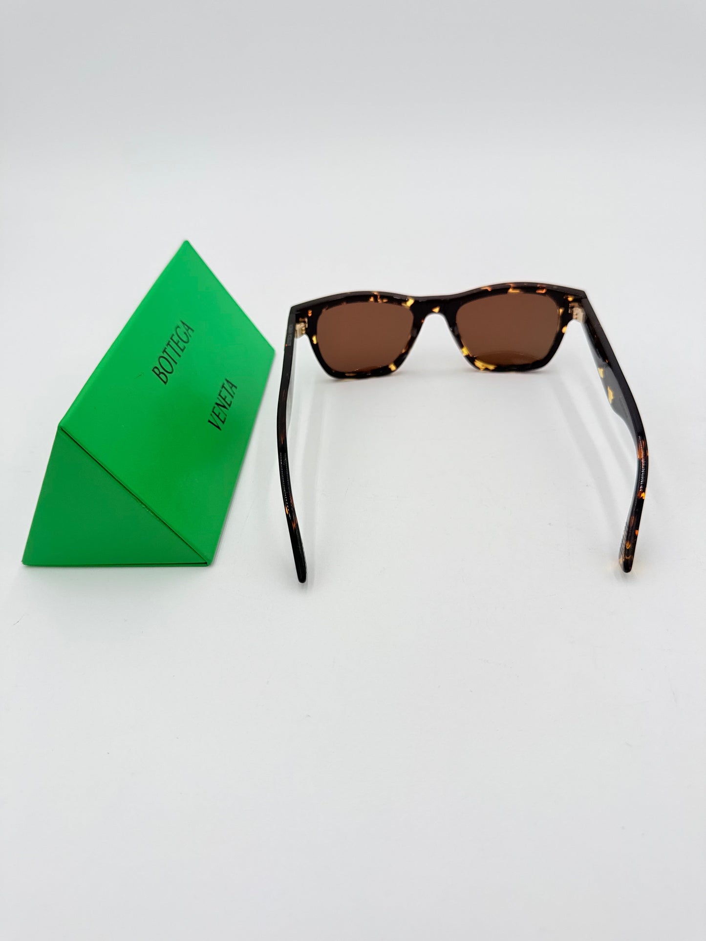 Sunglasses Luxury Designer By Bottega Veneta In Tortoise Shell Print