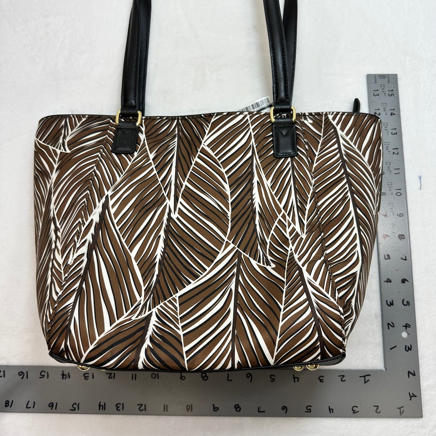 Handbag By Vera Bradley, Size: Medium