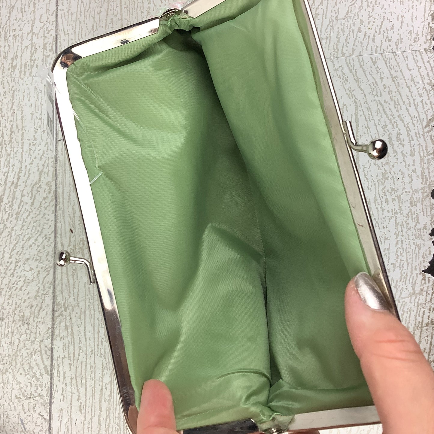 Clutch By Clothes Mentor, Size: Small