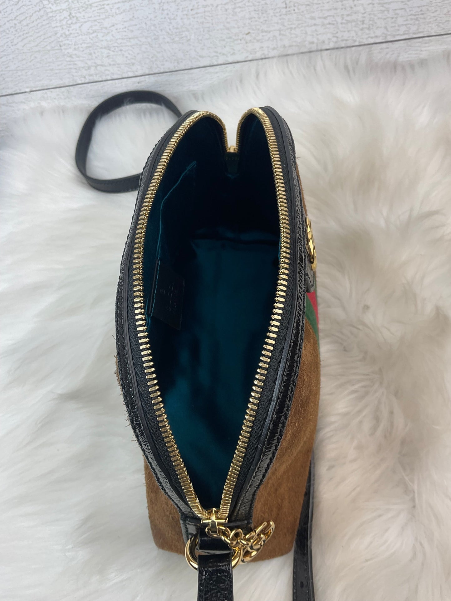 Crossbody Luxury Designer By Gucci, Size: Small