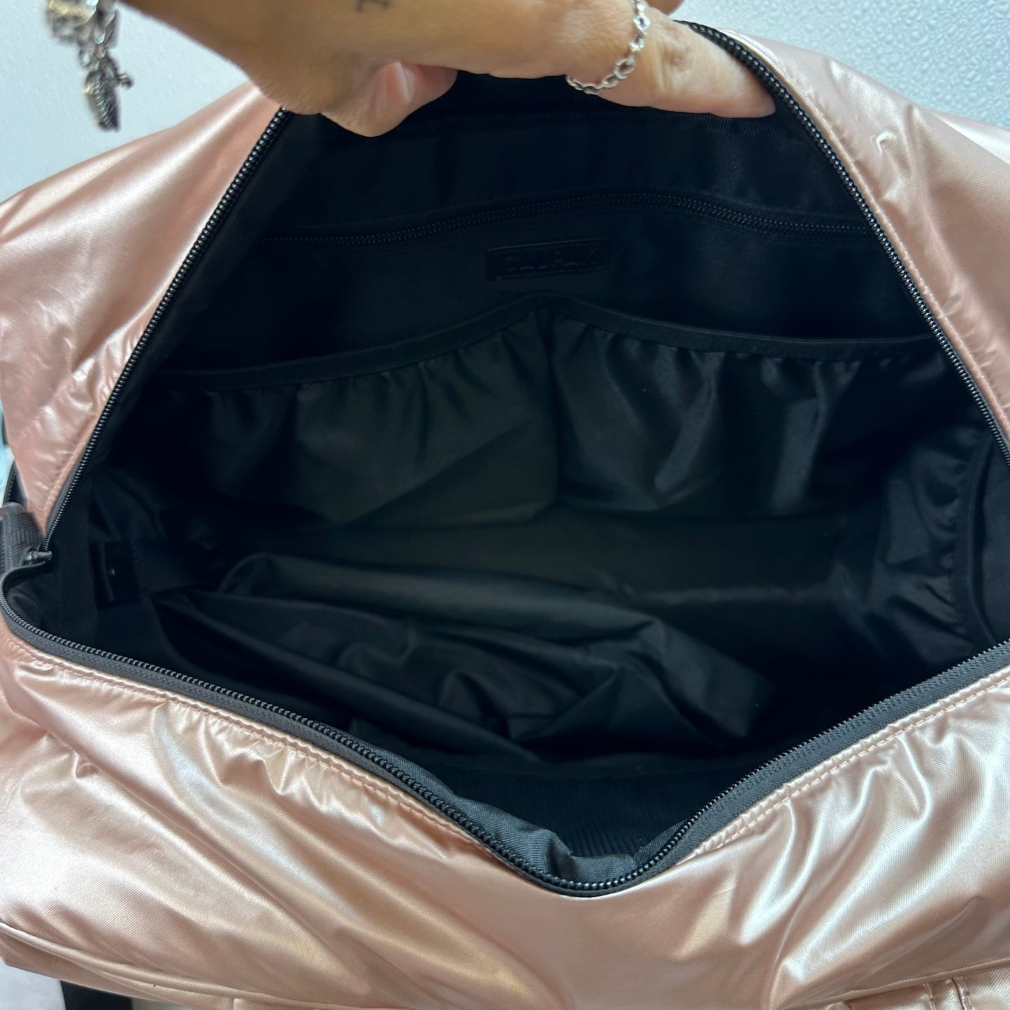 TRAVEL TOTE & keychain By CALPAK, Size: Large
