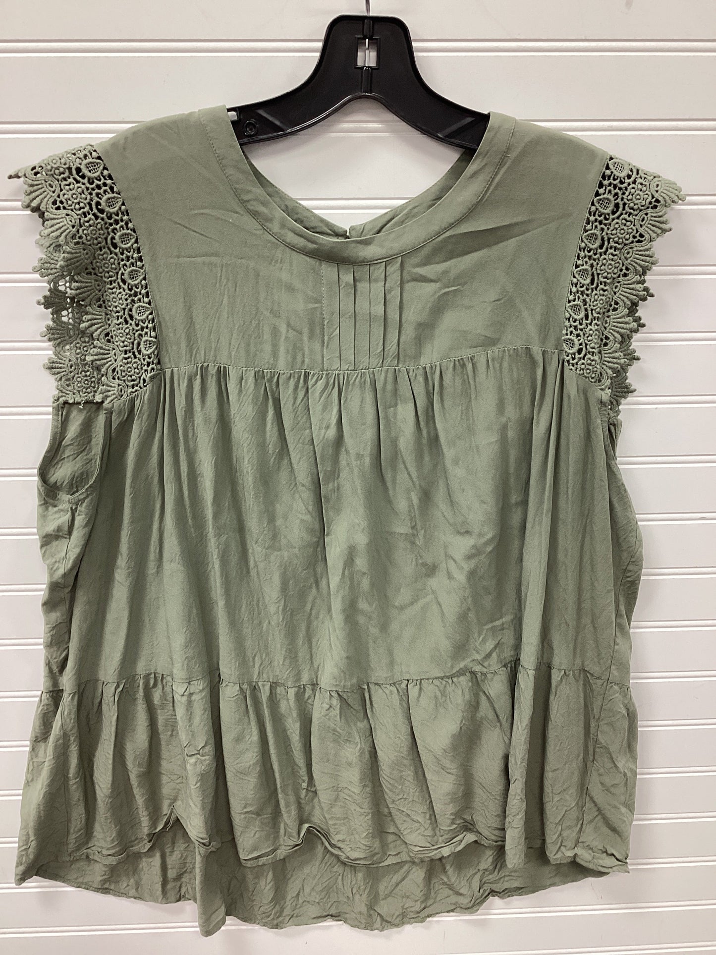 Top Sleeveless By Dr2 In Green, Size:2X
