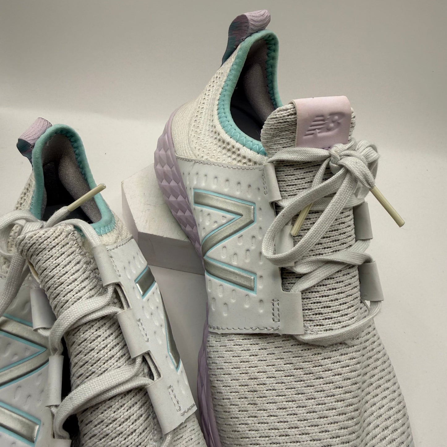 Shoes Athletic By New Balance In White, Size: 9.5
