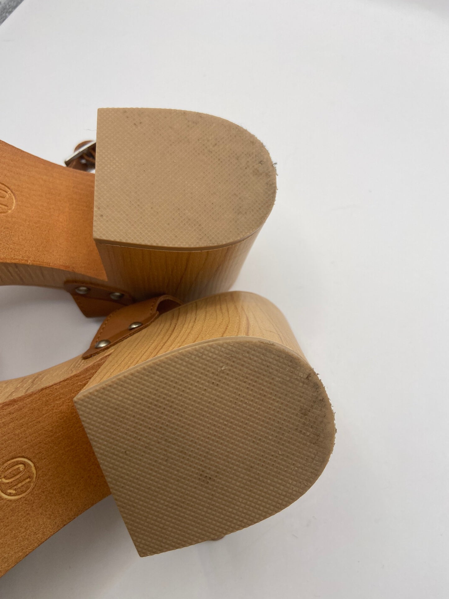 Sandals Heels Block By Universal Thread In Tan, Size: 10