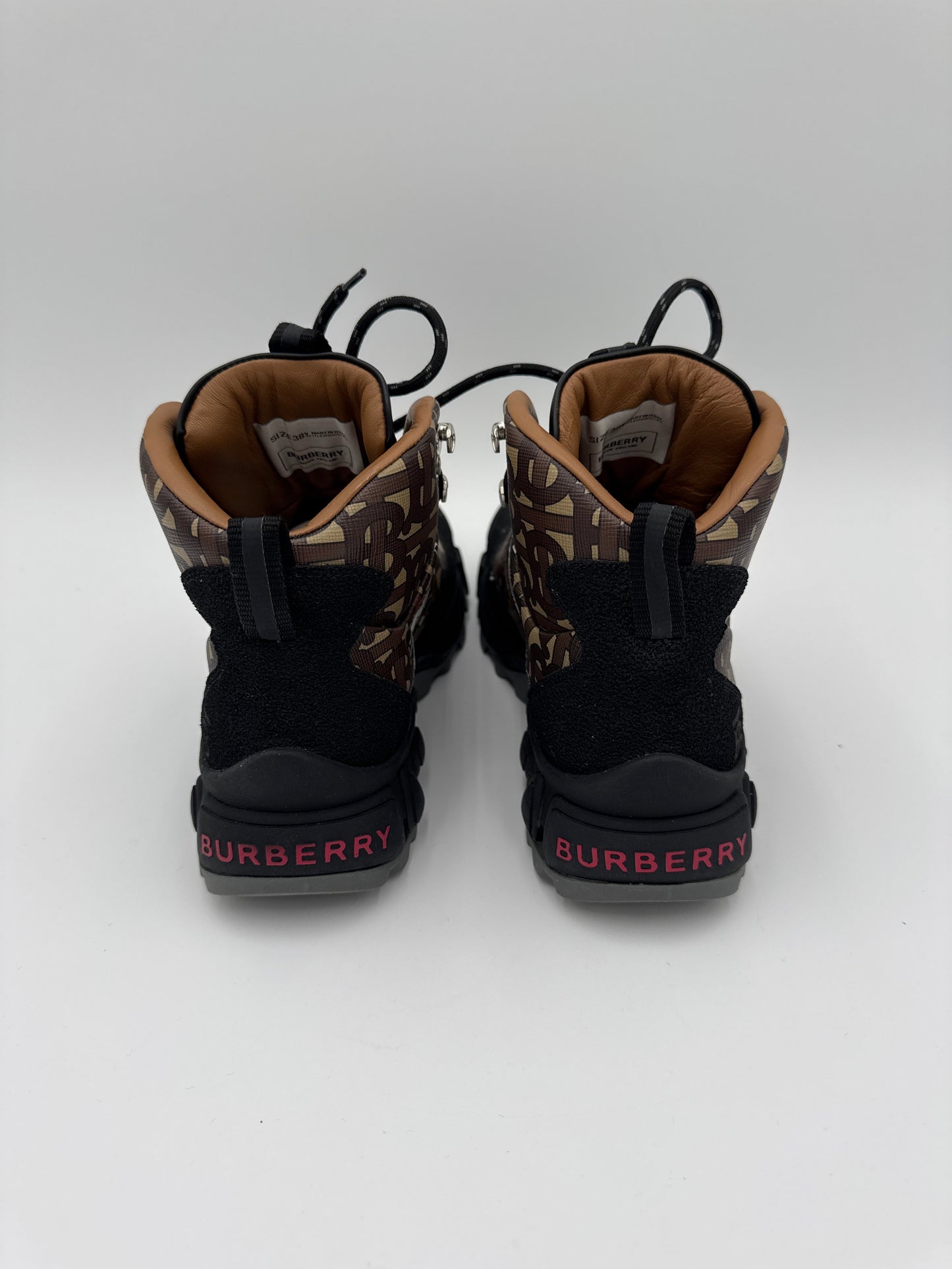 Boots Luxury Designer By Burberry In Brown, Size:8