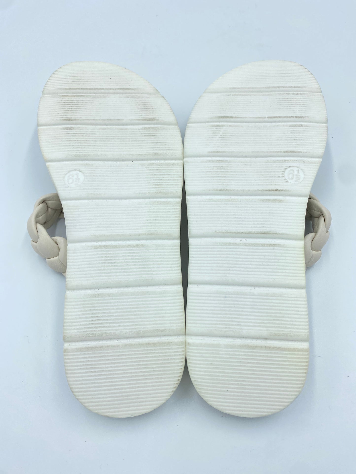 Sandals Flats By Cushoinare  Size: 6.5