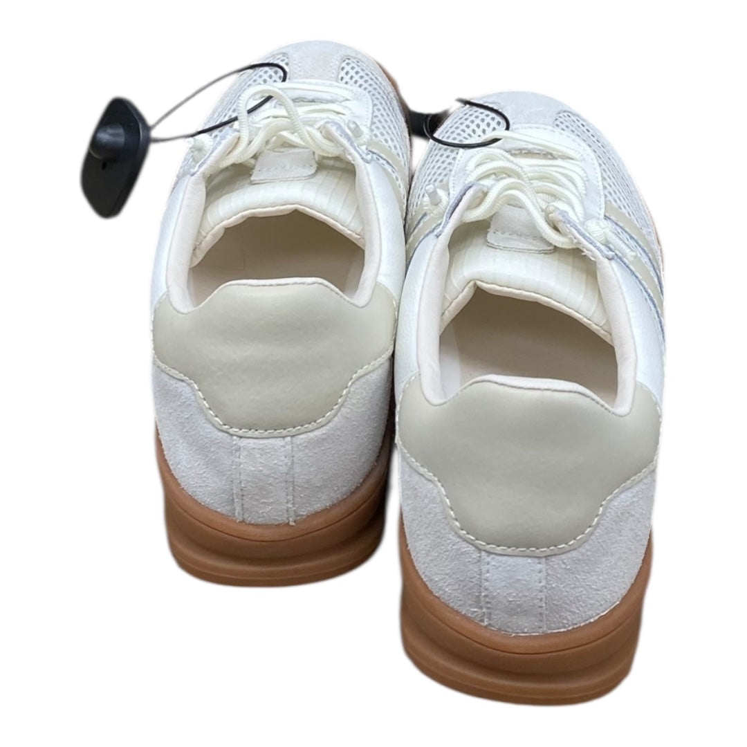 Shoes Sneakers By Steve Madden In White, Size:9.5