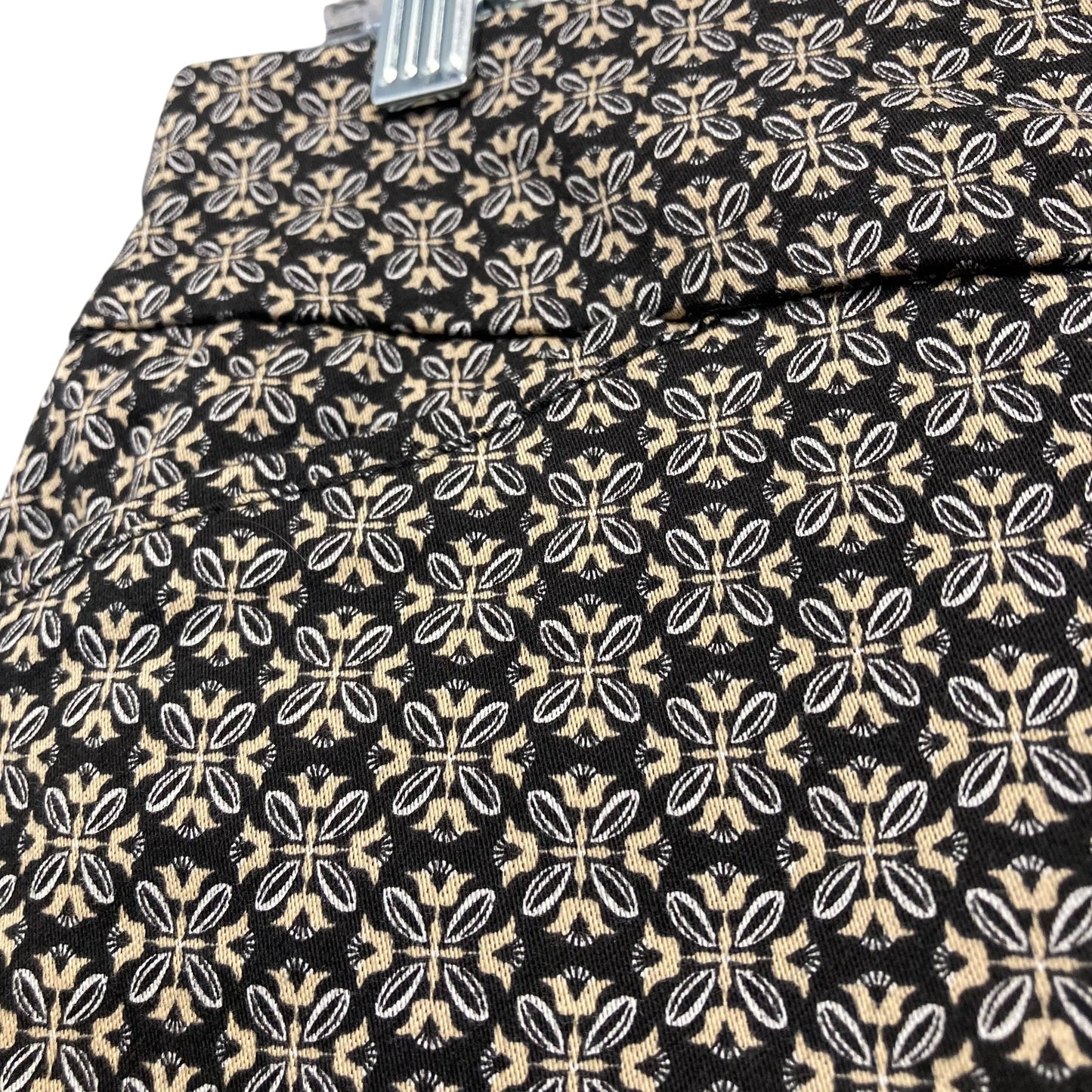 Pants Cropped By Croft And Barrow In Black & Tan, Size:6