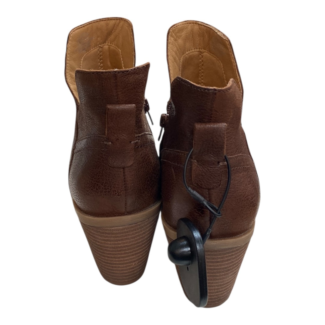 Boots Ankle Heels By Crown Vintage In Brown, Size:10