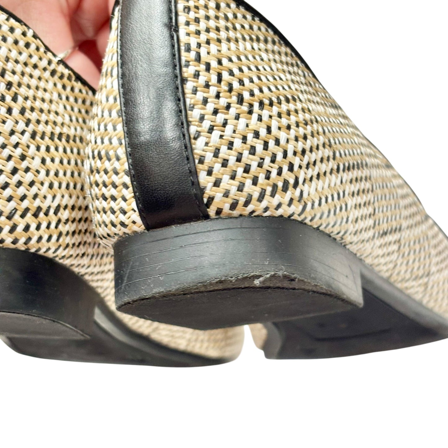 Shoes Flats By Tahari In Black & Cream, Size: 8.5