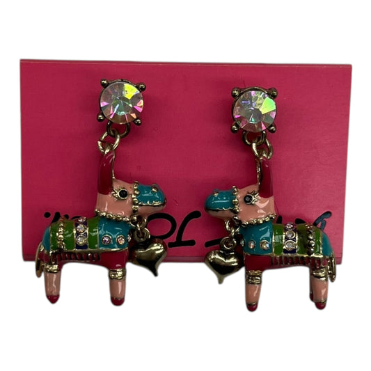 Earrings Dangle/Drop By Betsey Johnson In Multi