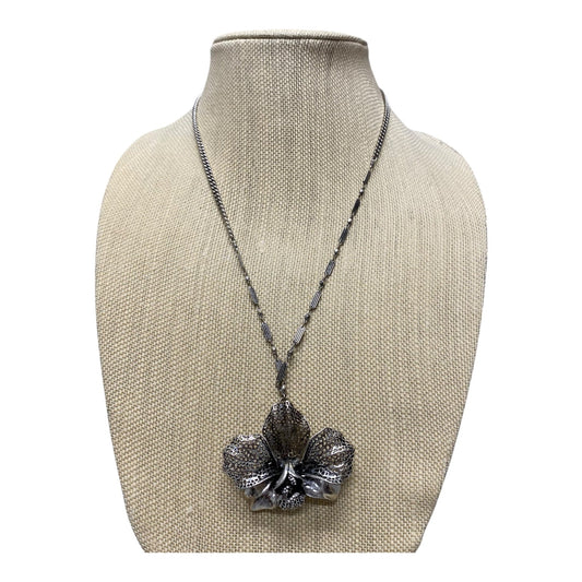 Necklace Pendant By Fossil In Silver