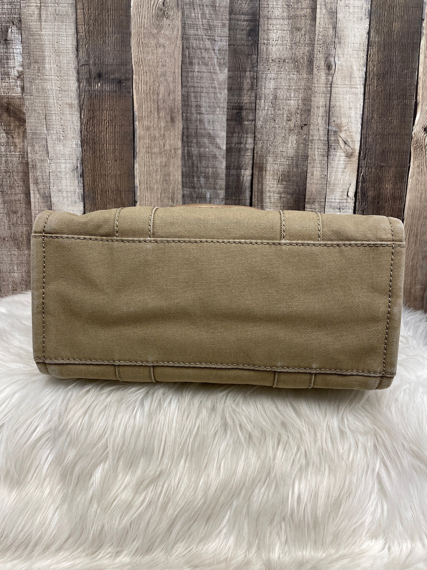 Crossbody Designer By Marc Jacobs, Size: Large