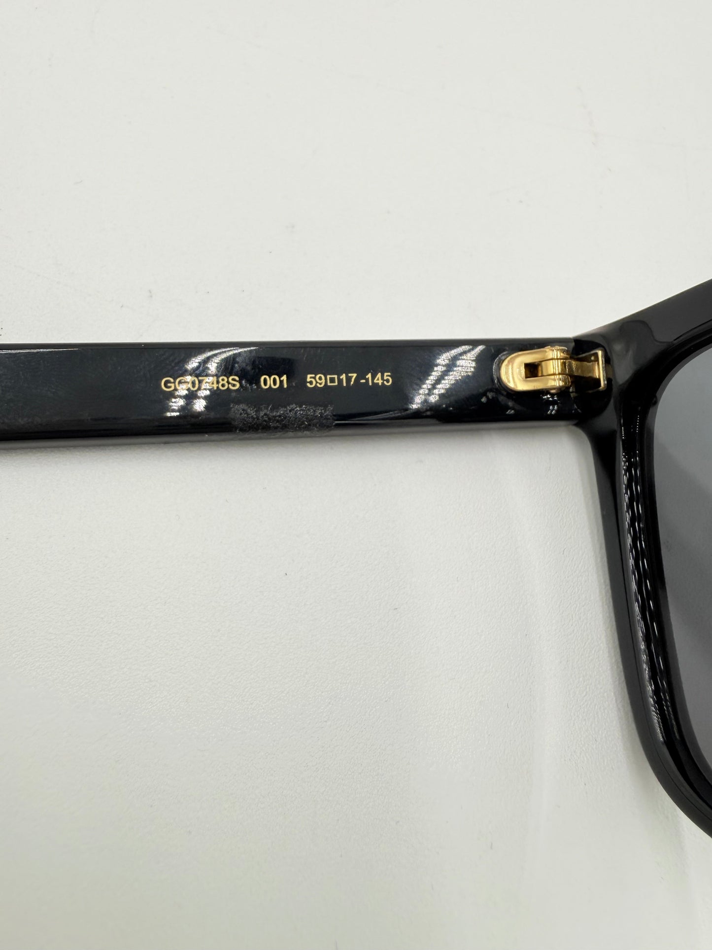 Sunglasses Luxury Designer By Gucci In Black, Size: