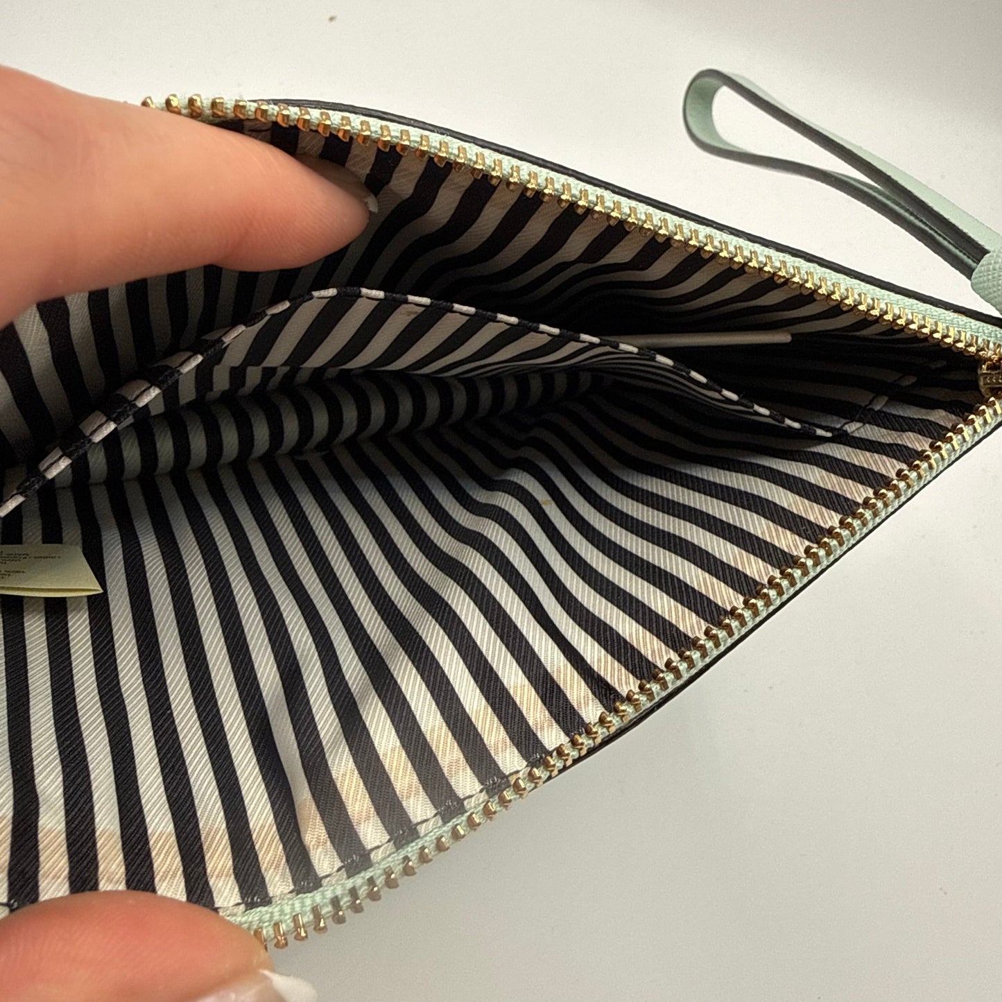 Wristlet Designer By Kate Spade, Size: Medium