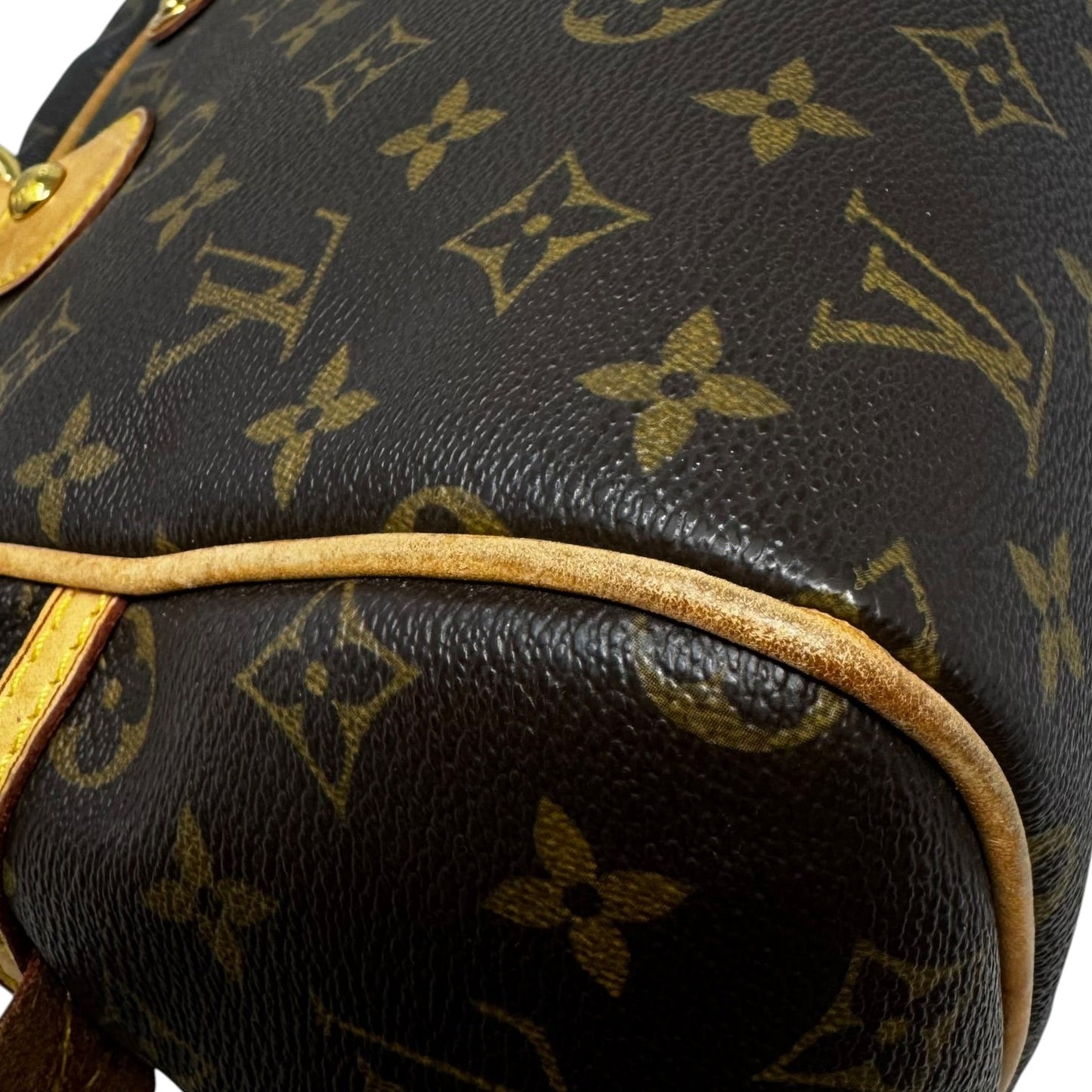 Montorgueil PM 2009 Monogram Shoulder Handbag Luxury Designer By Louis Vuitton, Size: Medium