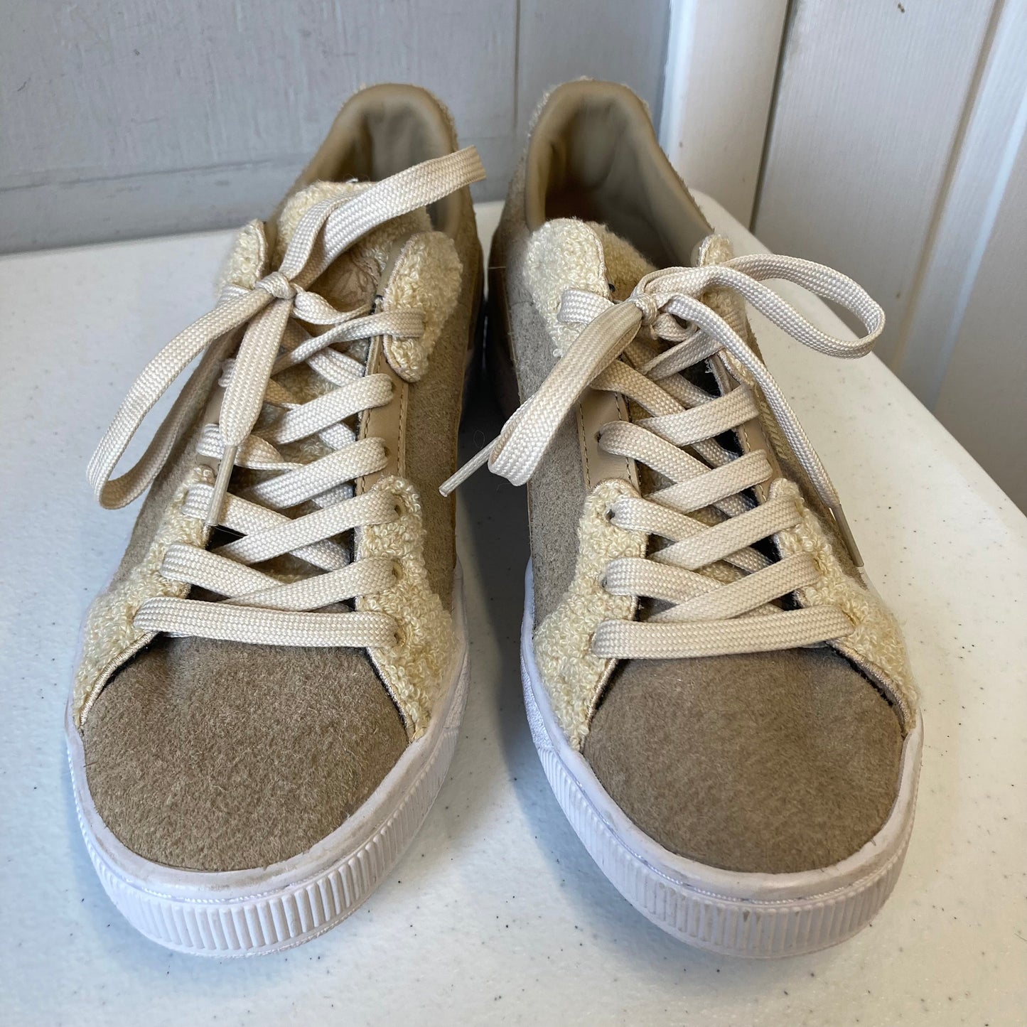 Shoes Sneakers By Puma In Tan, Size:9