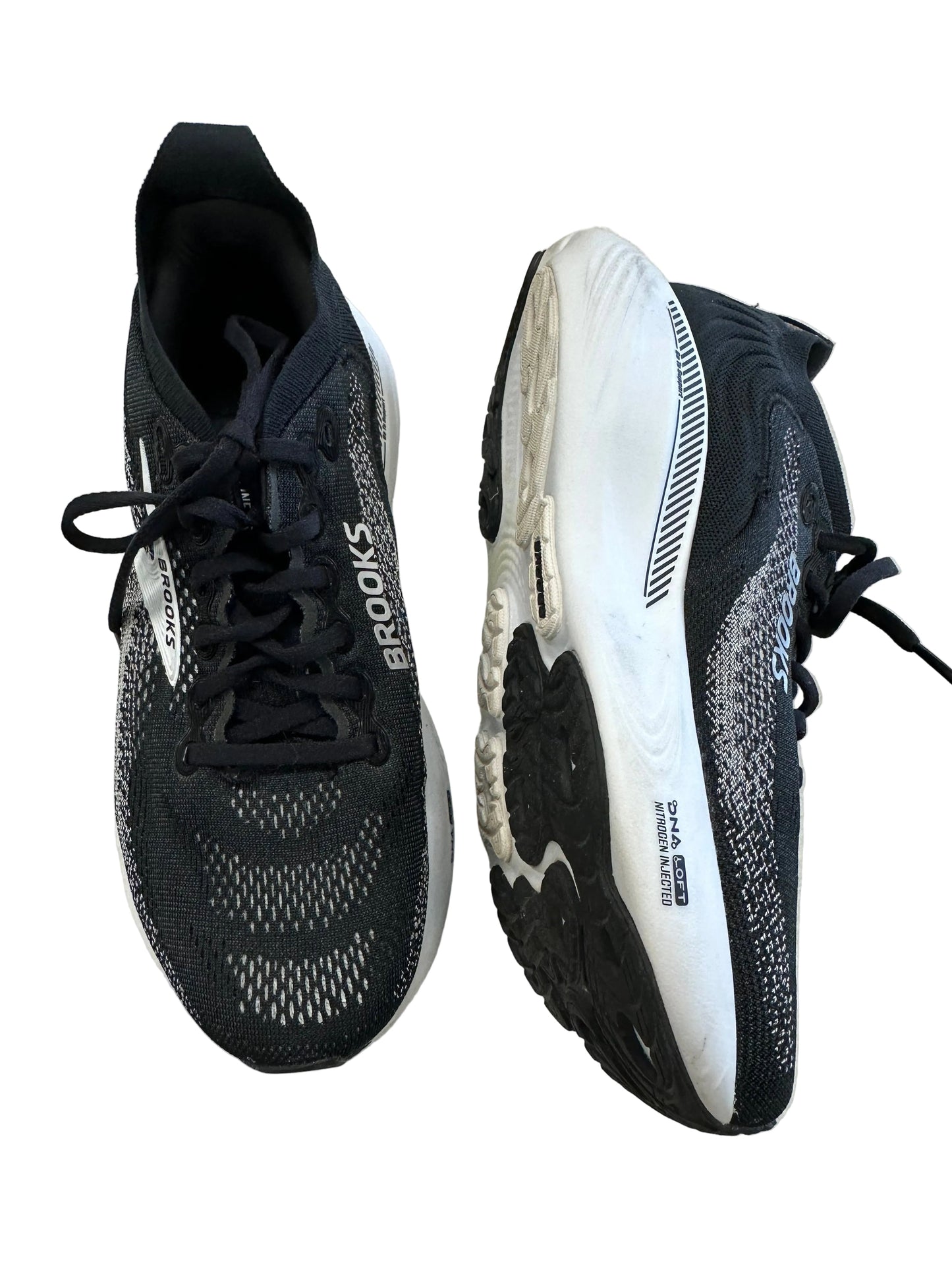 Shoes Athletic By Brooks In Black & White, Size:8