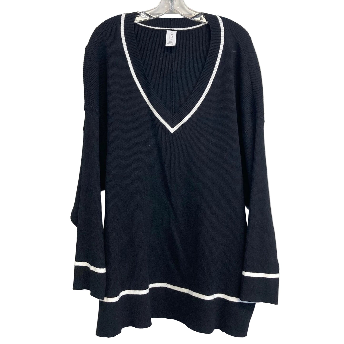 Sweater By Livi Active In Black, Size:4X