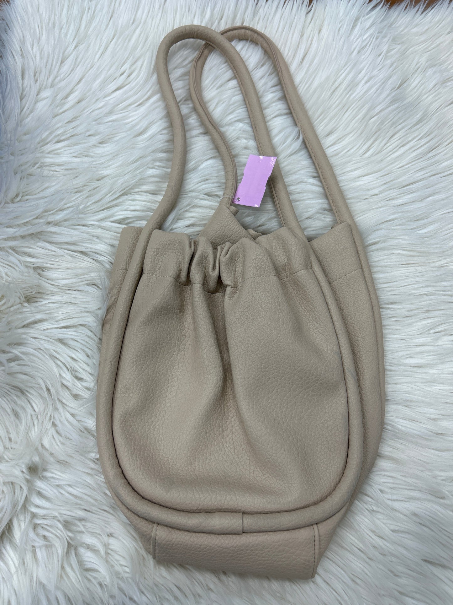 Handbag By Clothes Mentor In Tan, Size:Large