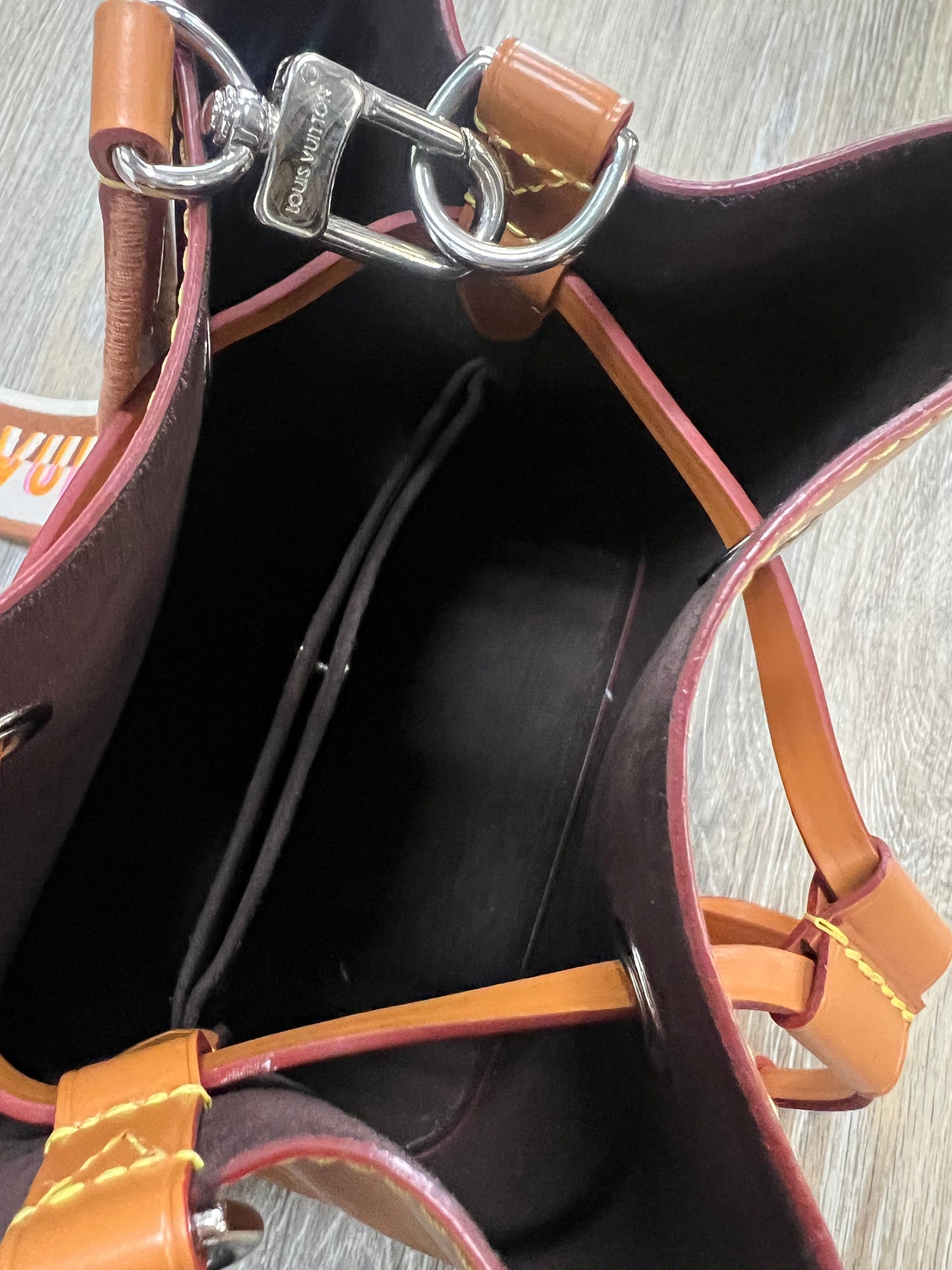 Handbag Luxury Designer By Louis Vuitton, Size: Small