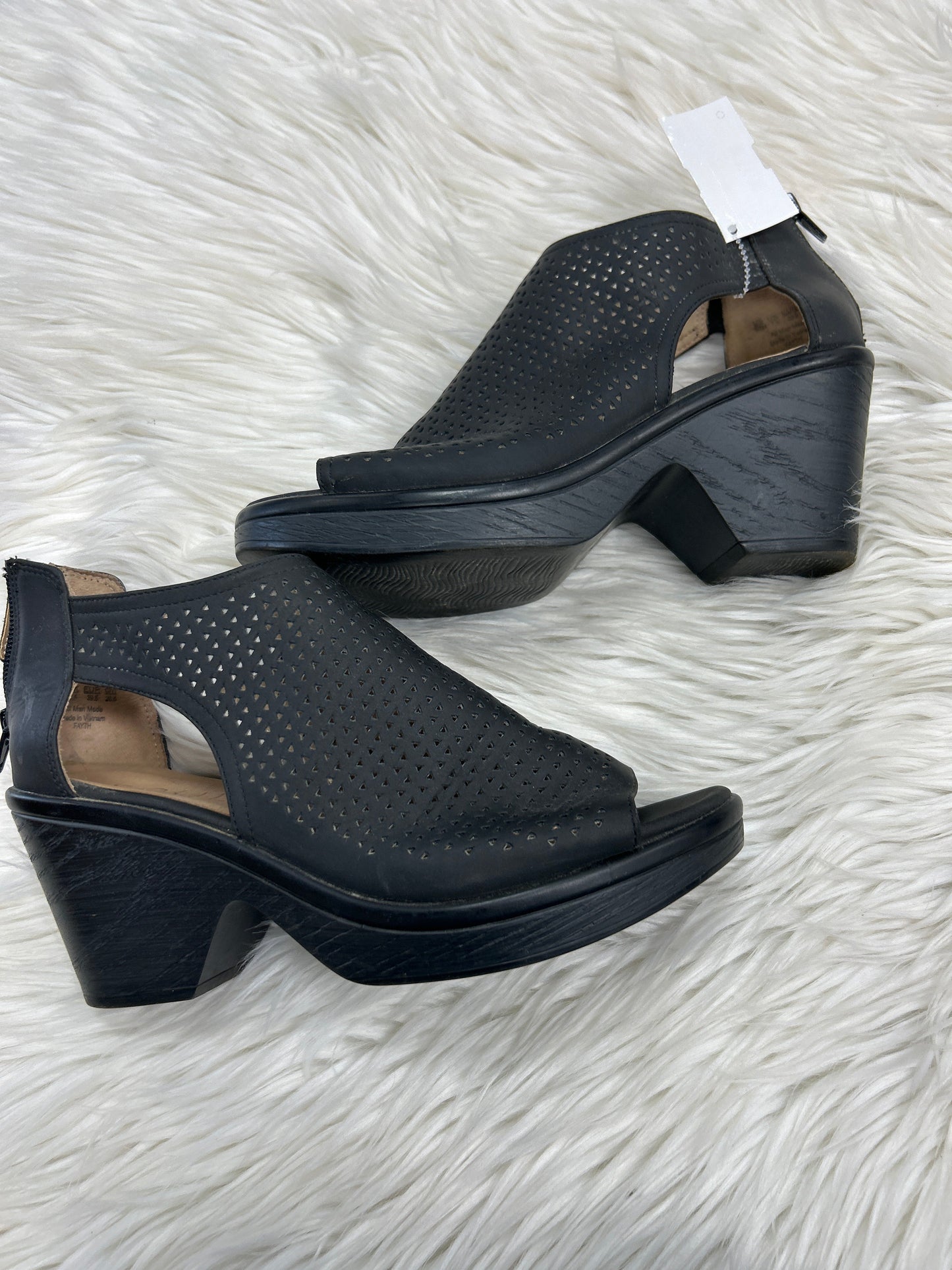 Sandals Heels Block By Naturalizer In Black, Size:8.5