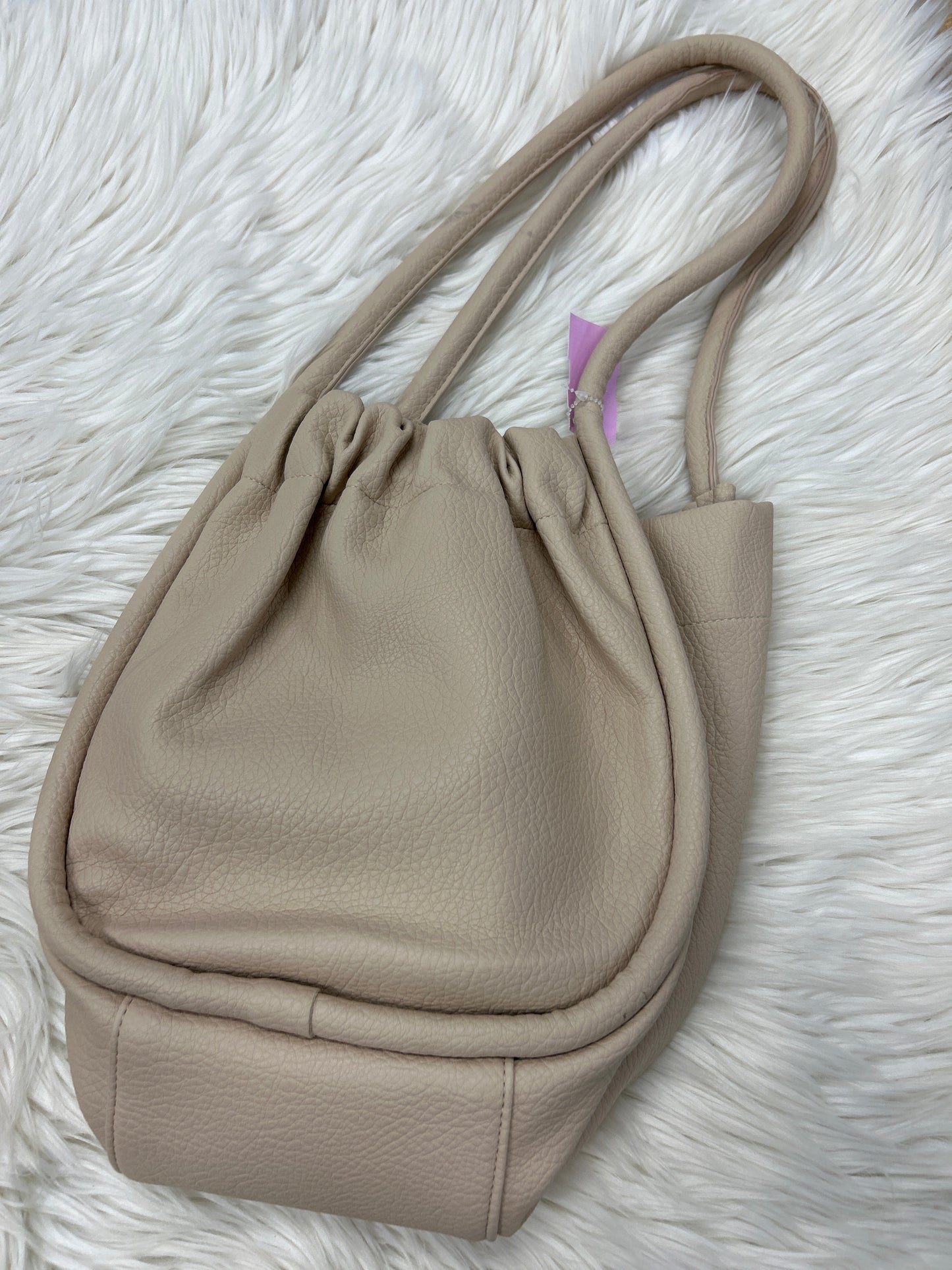 Handbag By Clothes Mentor In Tan, Size:Large
