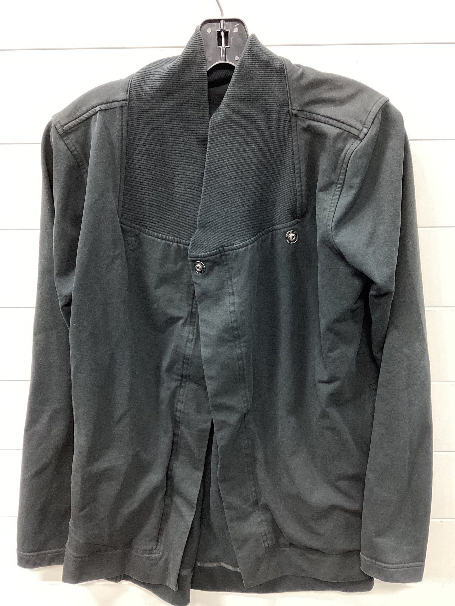 Athletic Top Ls Collar By Lululemon In Black, Size:8