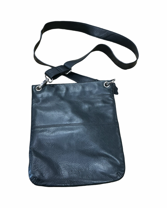 Crossbody Leather By Margot In Black, Size:Medium