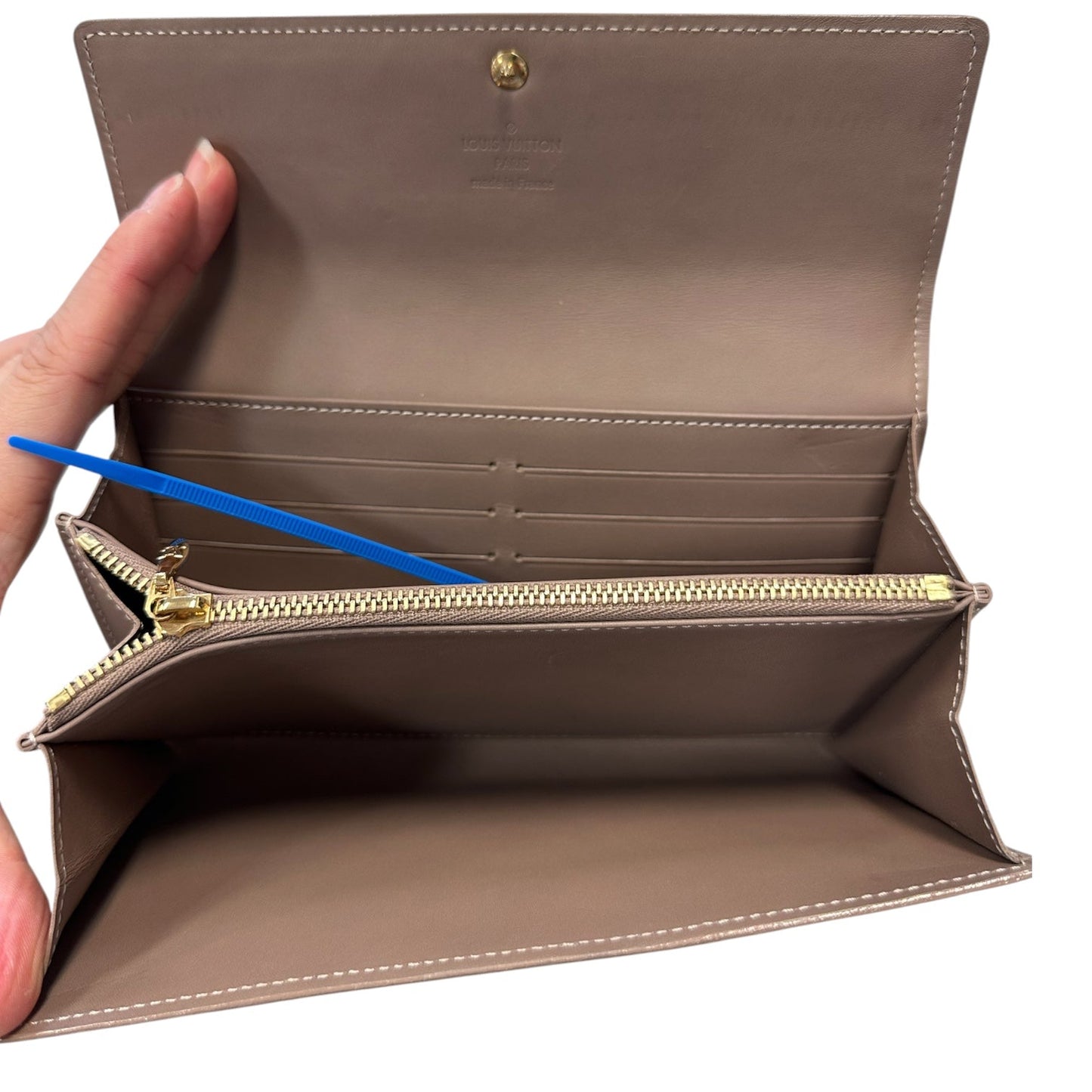 Wallet Luxury Designer By Louis Vuitton In Gold, Size:Medium