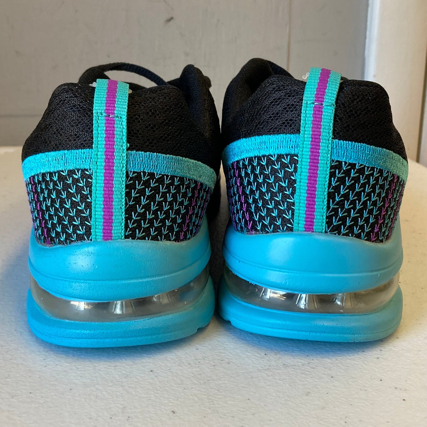 Shoes Athletic By Fashion In Multi, Size:9