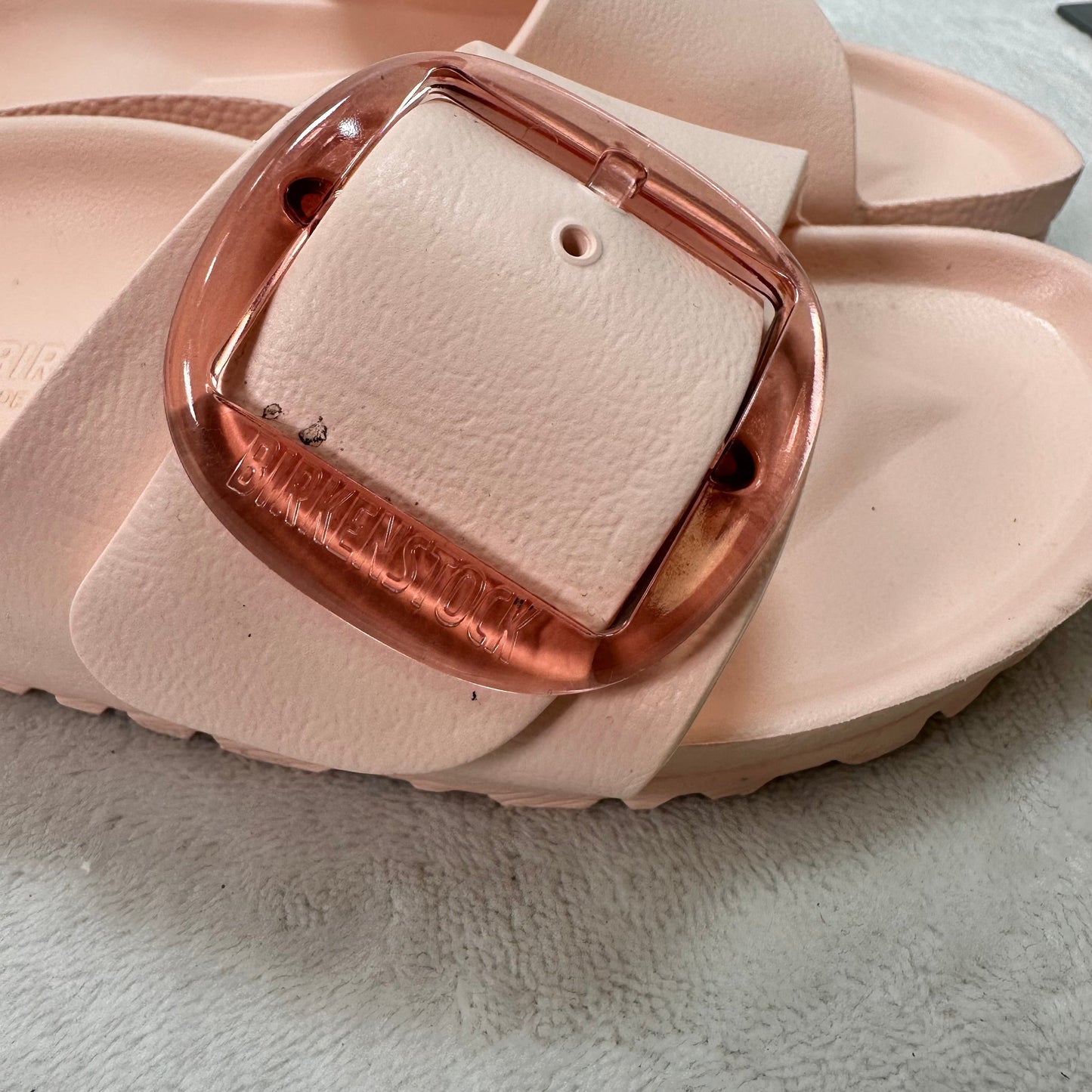 Big buckle Sandals Flats By Birkenstock In Pink, Size: 9