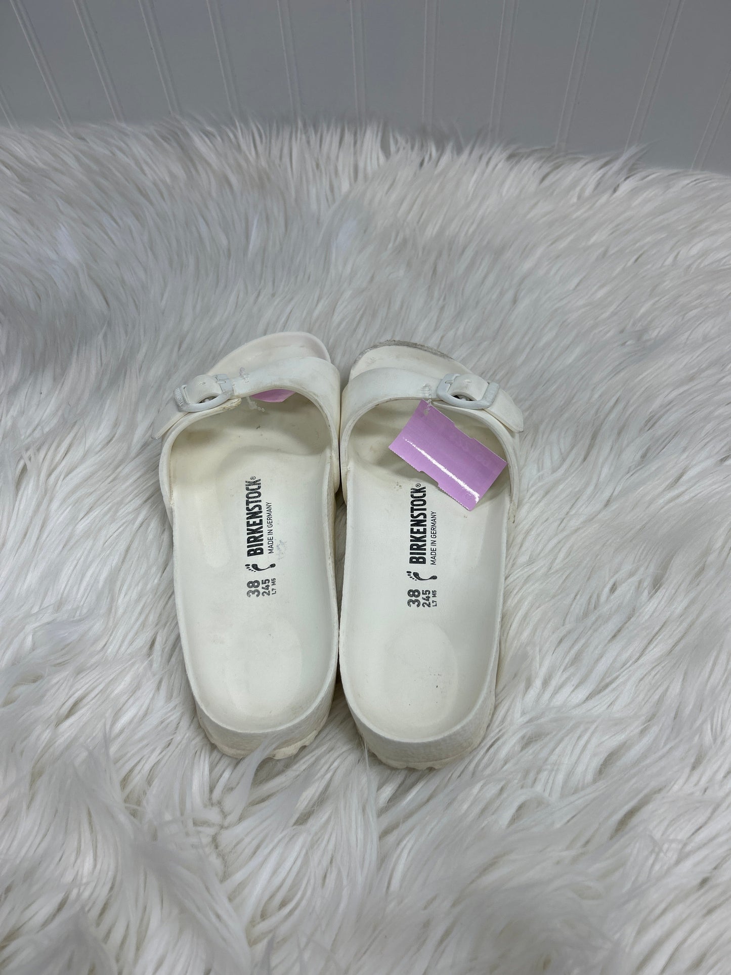 Sandals Flats By Birkenstock In White, Size:7