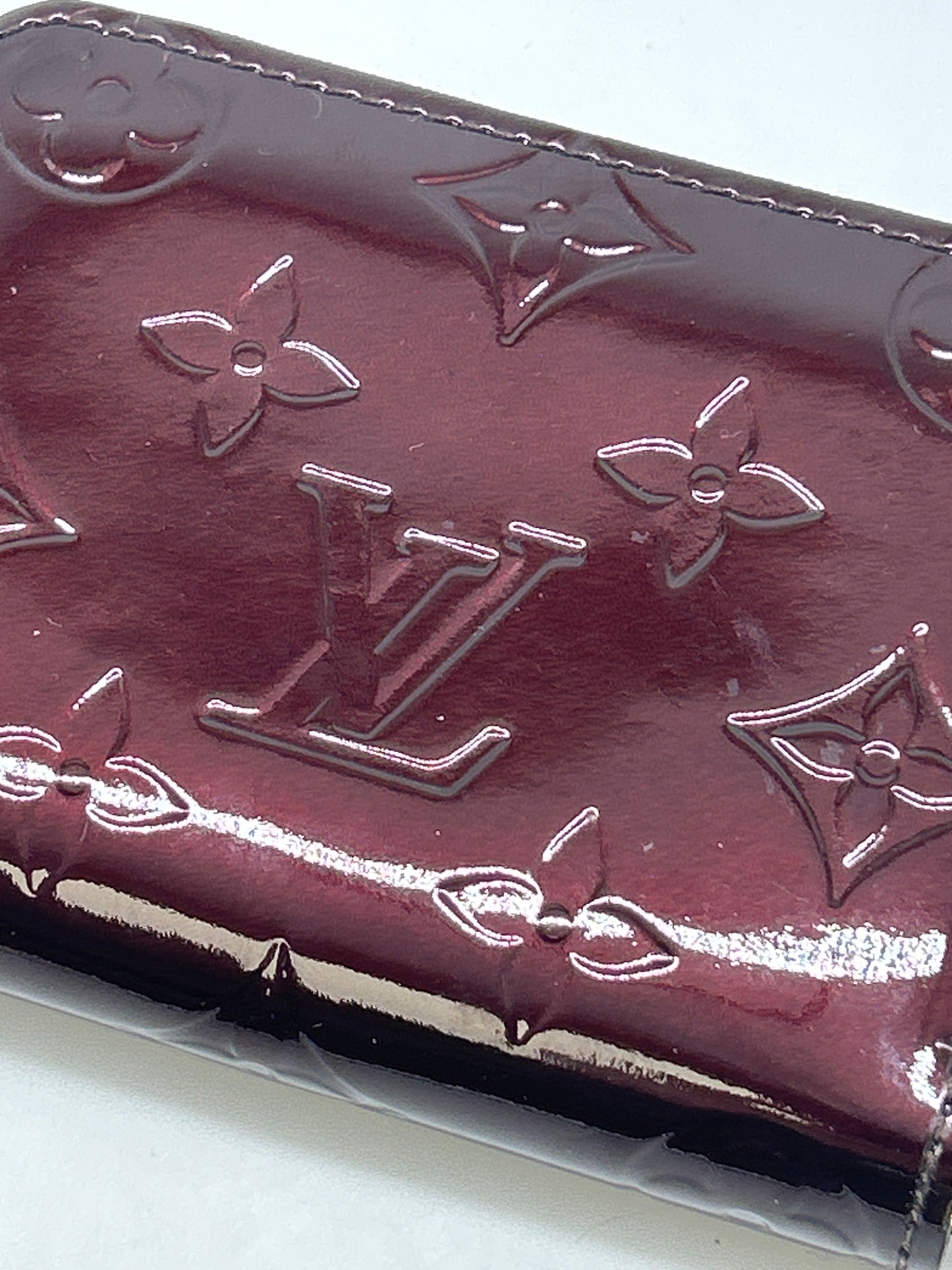 Wallet Luxury Designer By Louis Vuitton, Size: Medium