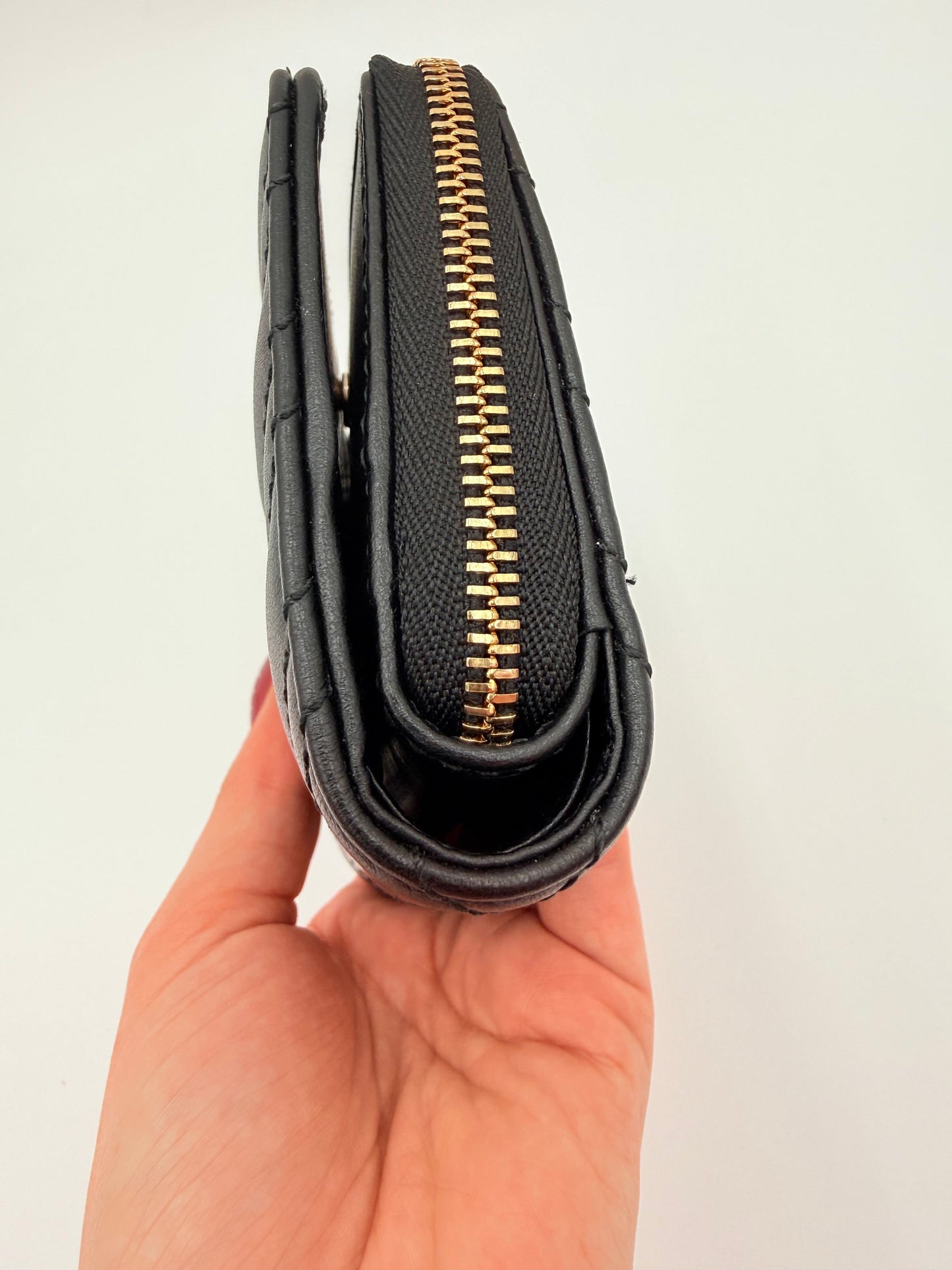 Wallet Luxury Designer By Gucci In Black & Gold, Size:Small