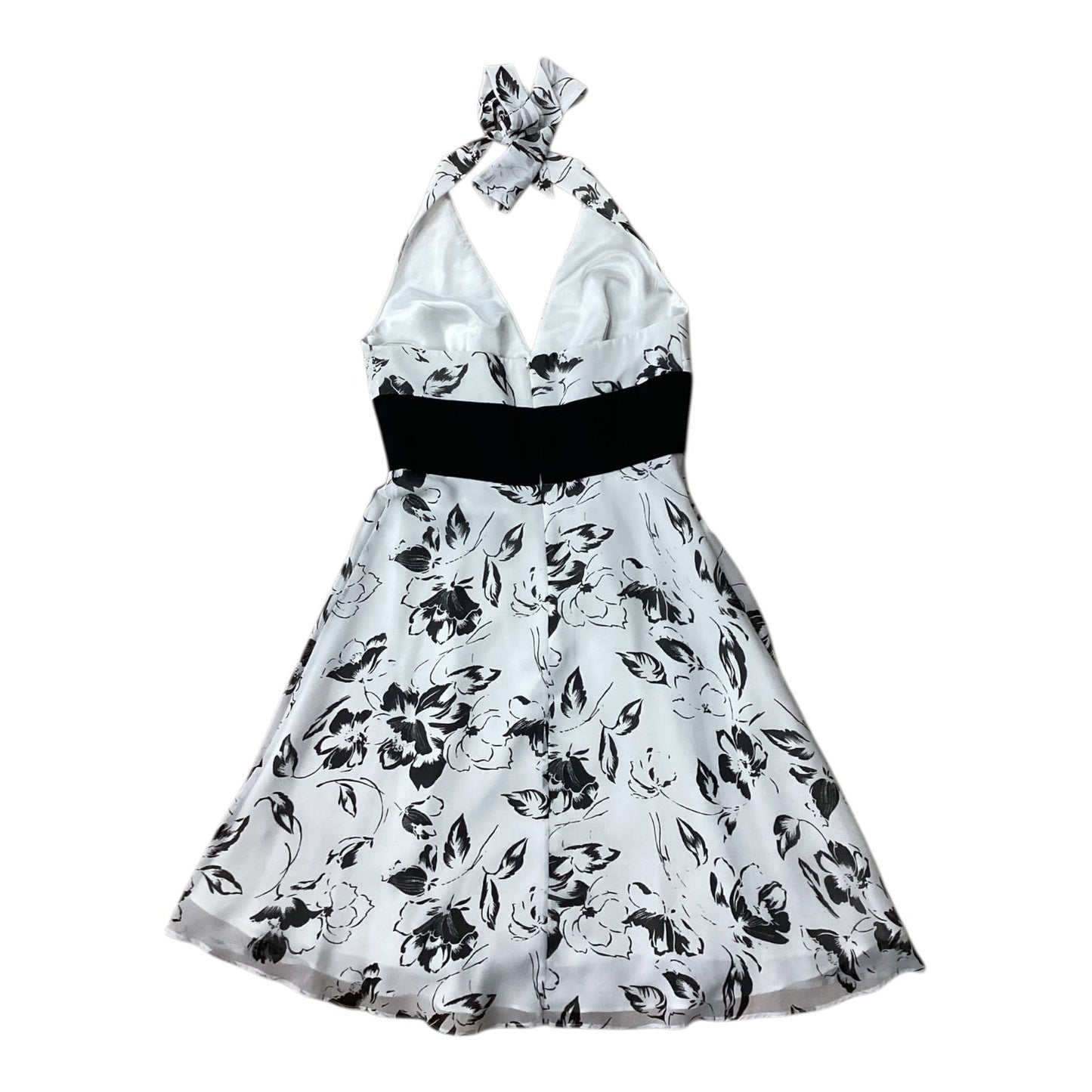 Dress Casual Short By White House Black Market In Black & White, Size:2