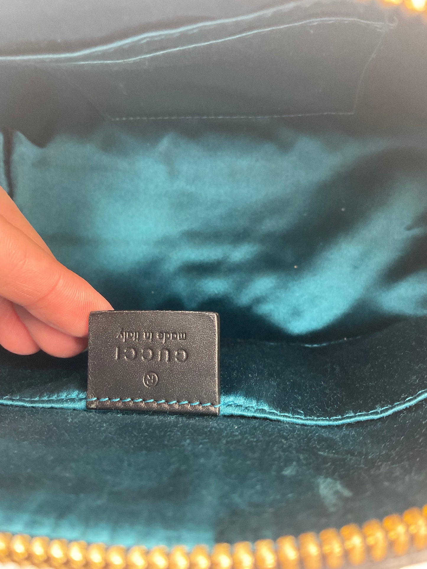 Crossbody Luxury Designer By Gucci, Size: Small