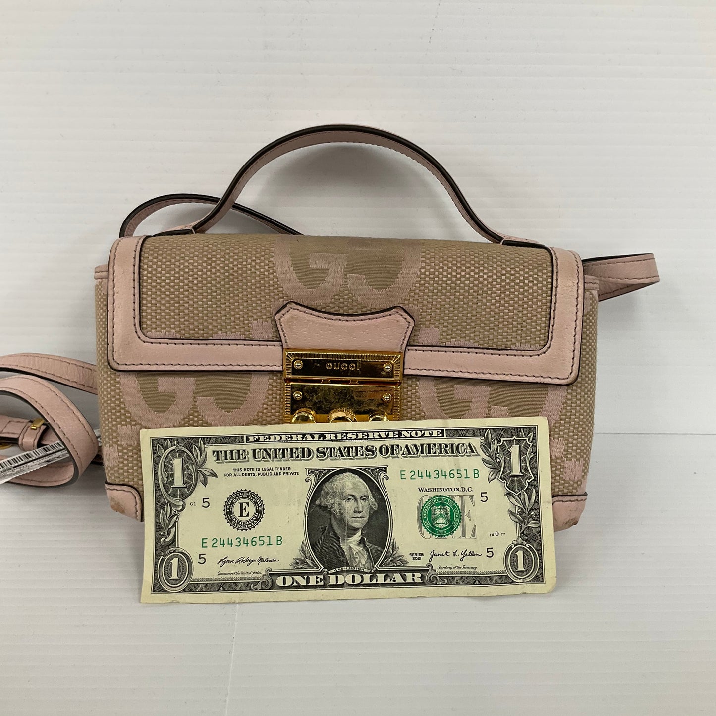 Crossbody Luxury Designer By Gucci, Size: Small
