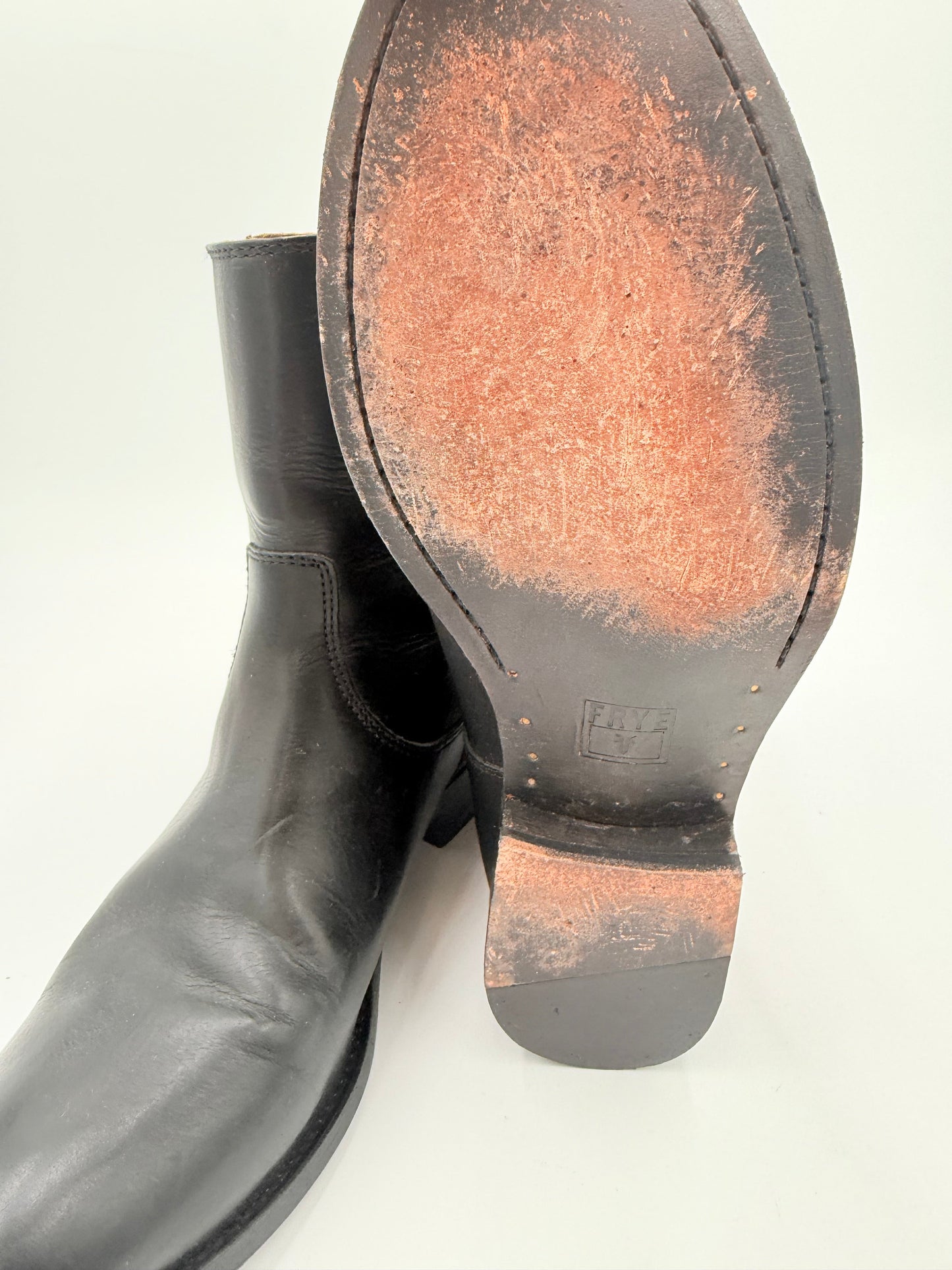 Boots Designer By Frye In Black, Size: 9.5
