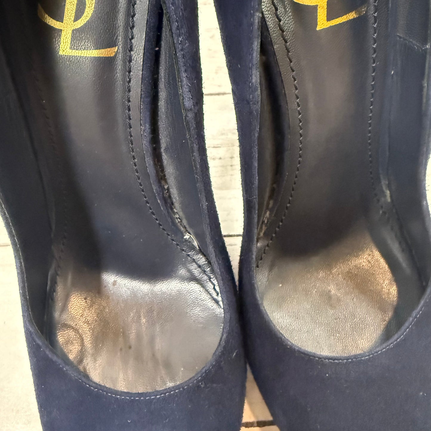 Shoes Luxury Designer By Yves Saint Laurent In Navy, Size: 10.5