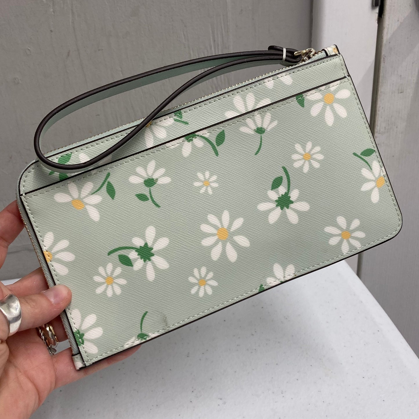 Wristlet Designer By Kate Spade In Green, Size:Medium